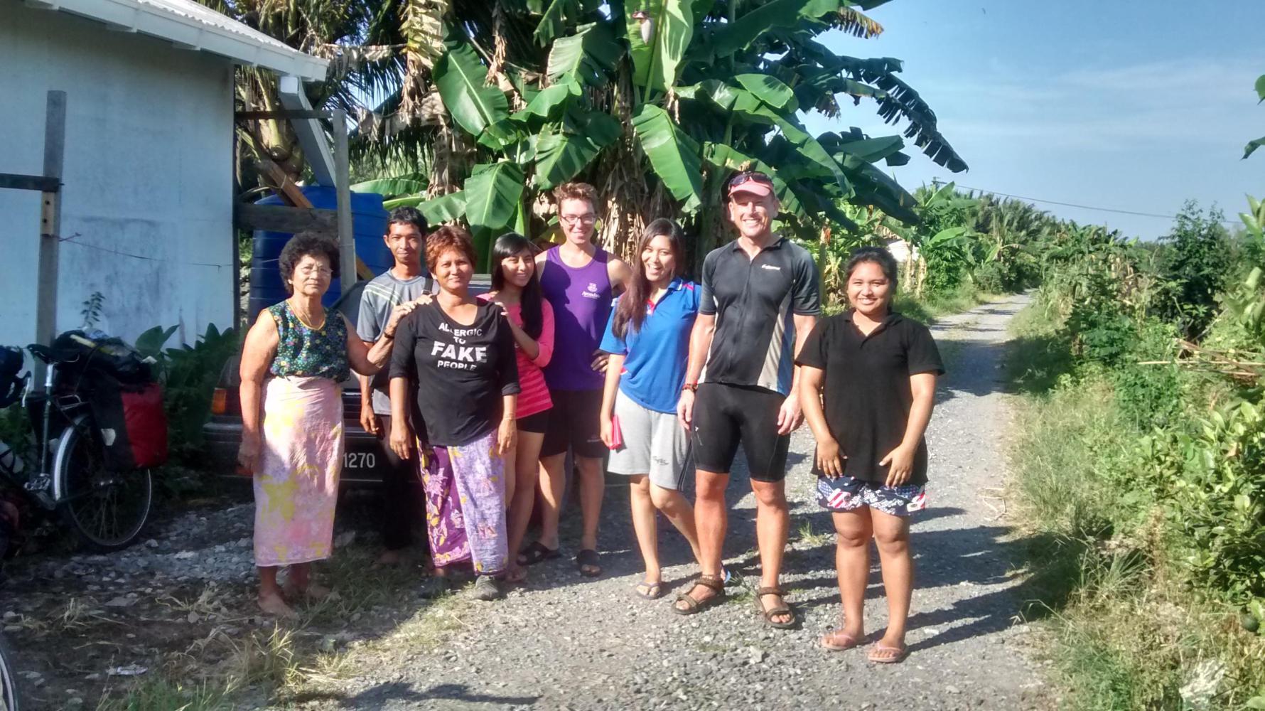 A parting shot with the wonderful House of Angels family who had rescued us for the night