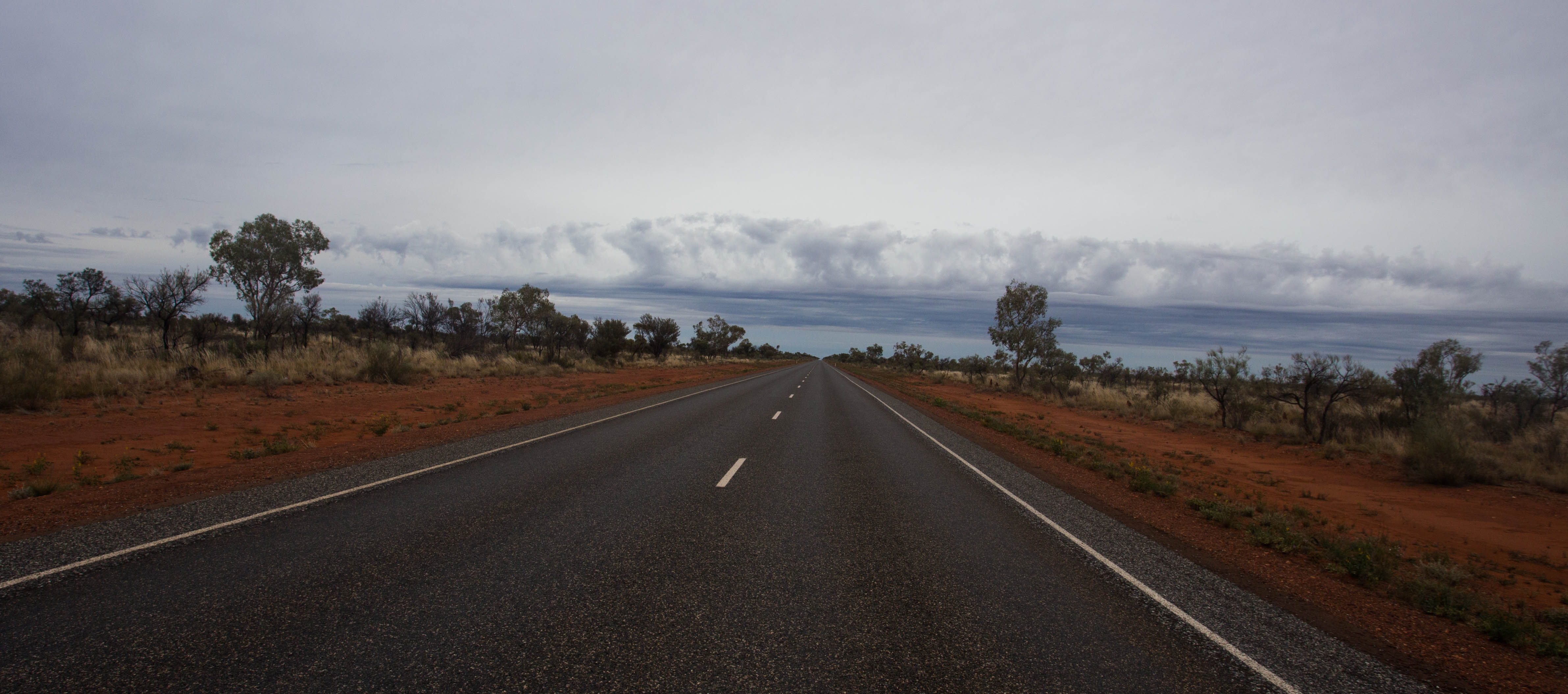 A gloomy, overcast day as I pedal towards the Aileron roadhouse