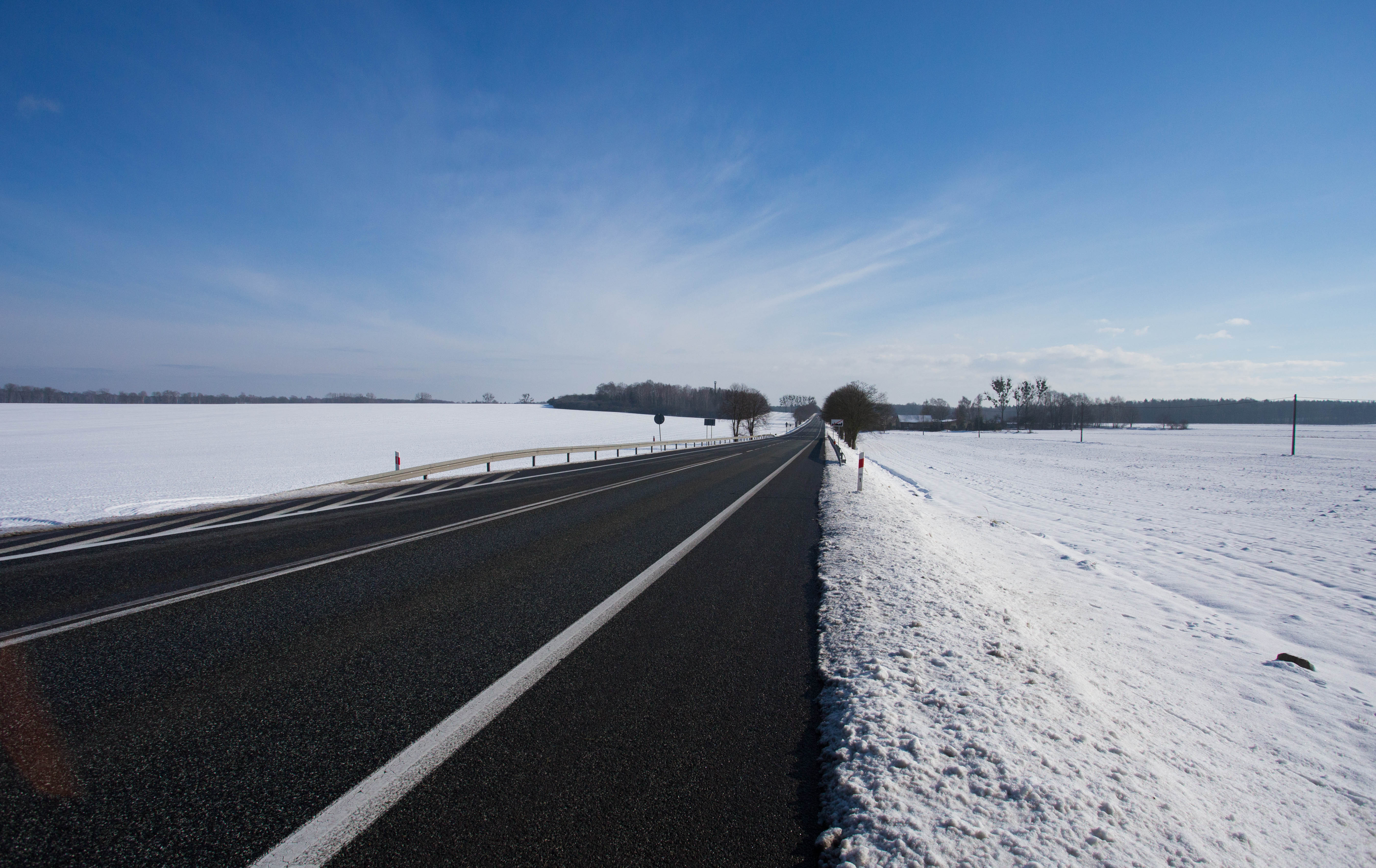 And a photo of the perfect road, blue skies and wonderful snow-draped landscape which made the following day of cycling so wonderful