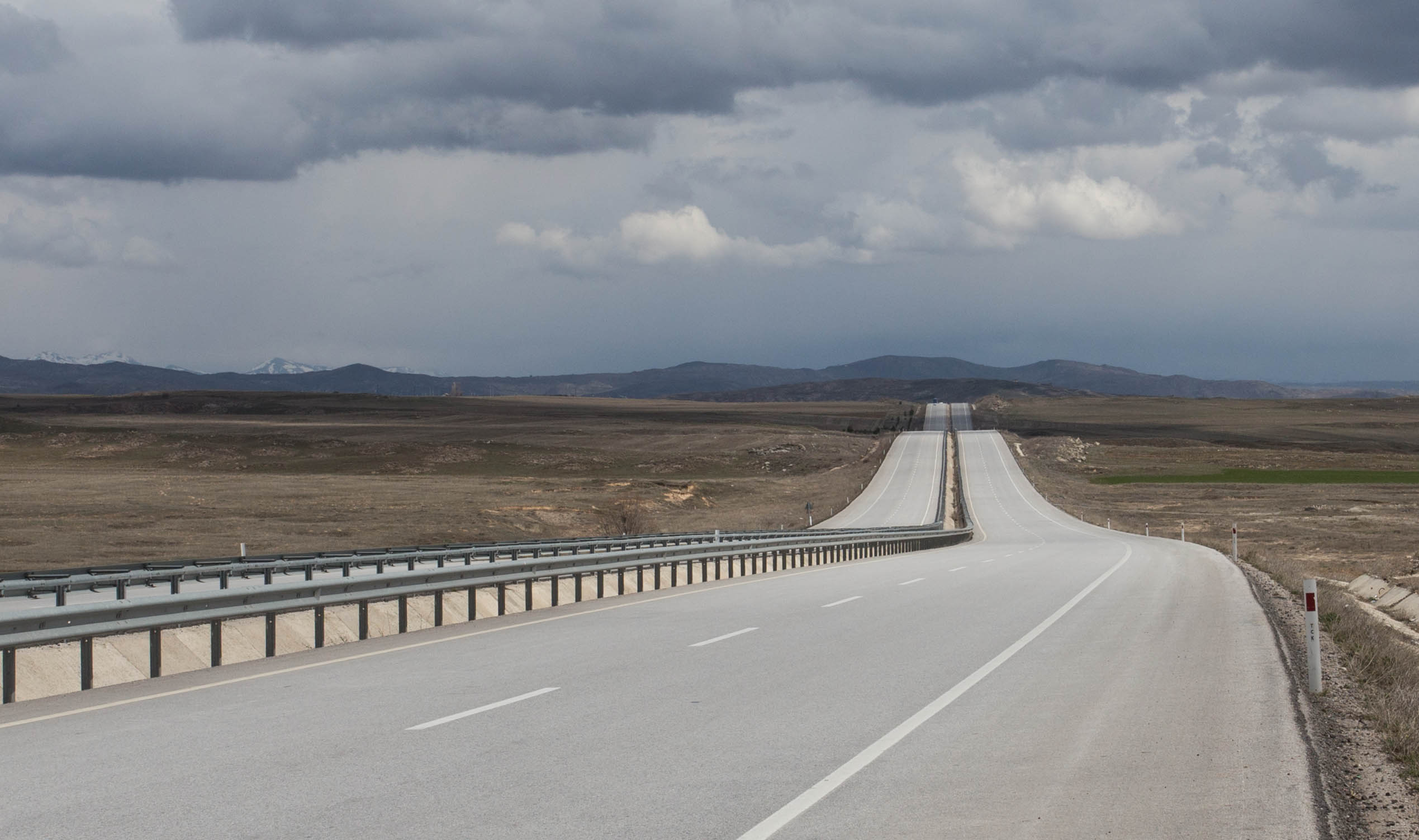 The rollercoaster road leading out of Sivas and into the wilder part of Turkey