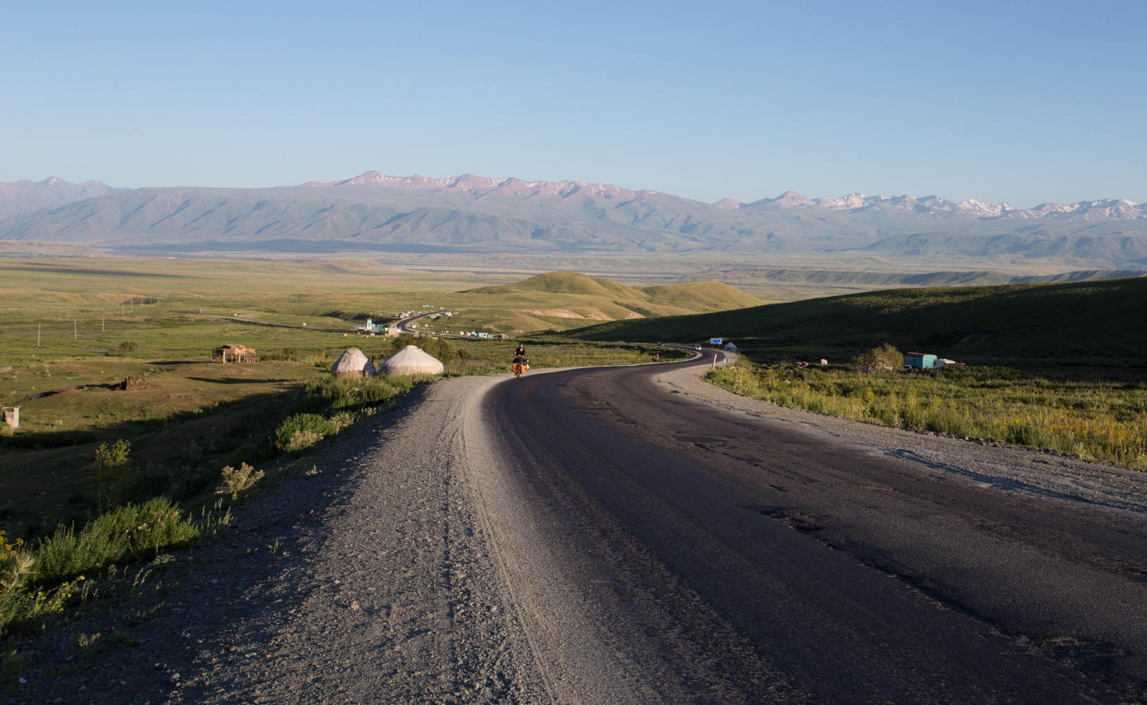 Kim beginning the sharp ascent of the Töö Ashuu pass