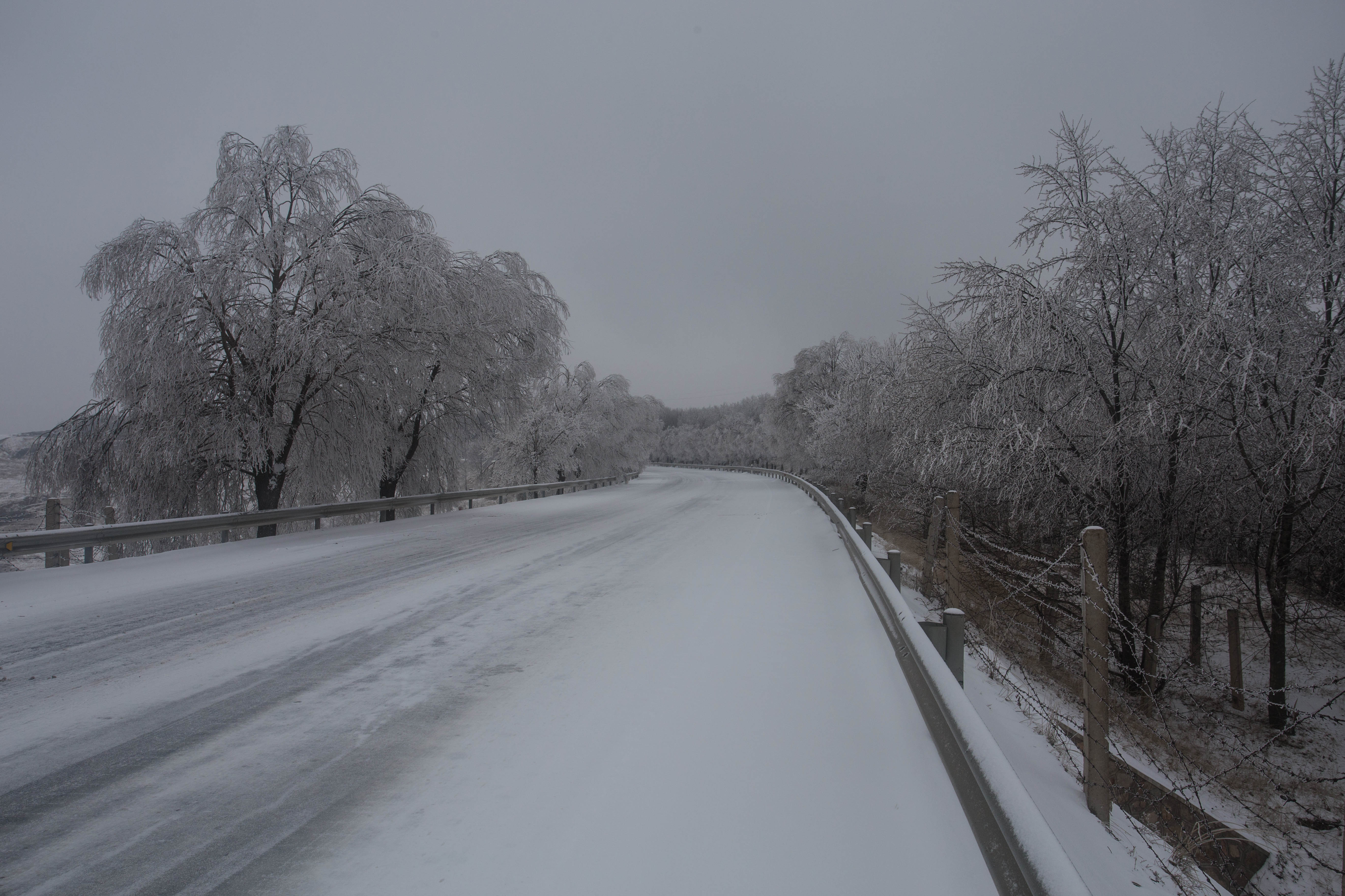 Starting the sketchy, icy descent down the far side of the pass
