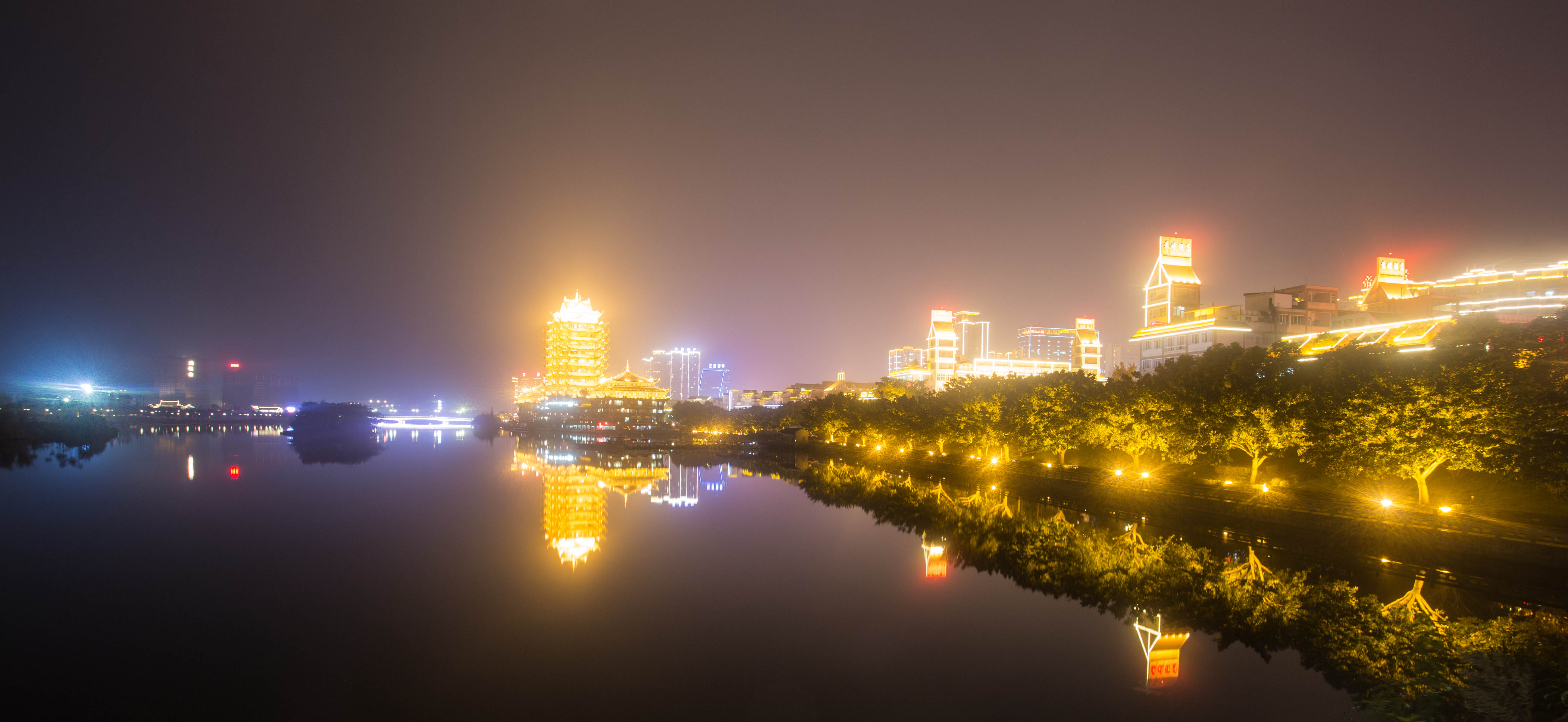 The golden temple of Meishan situated in Sichuan province, Central China